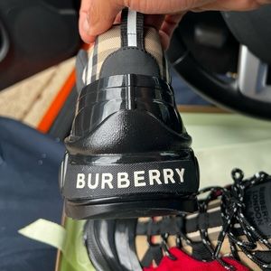 Burberry Arthur Sneakers